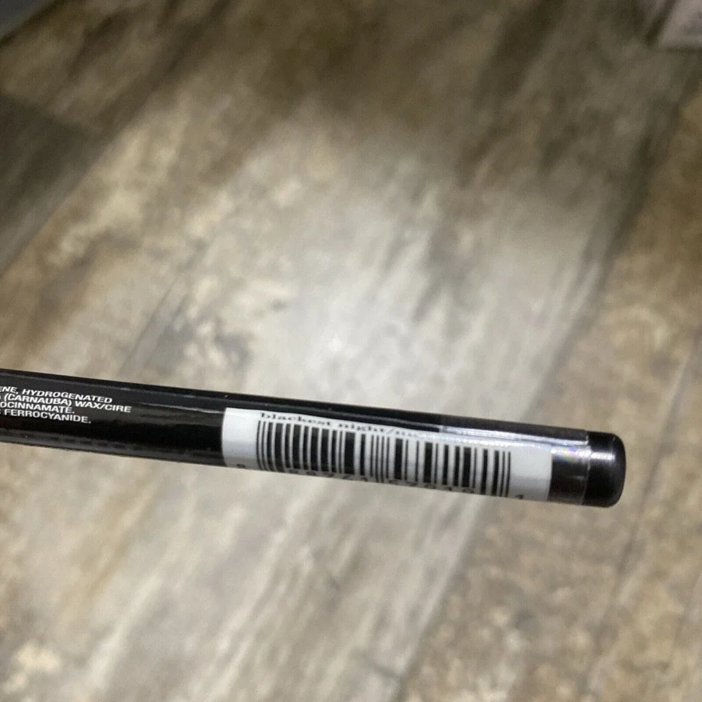 Avon fmg Glimmer Waterproof Eyeliner - Blackest Night (332-143) Eye Liner‎